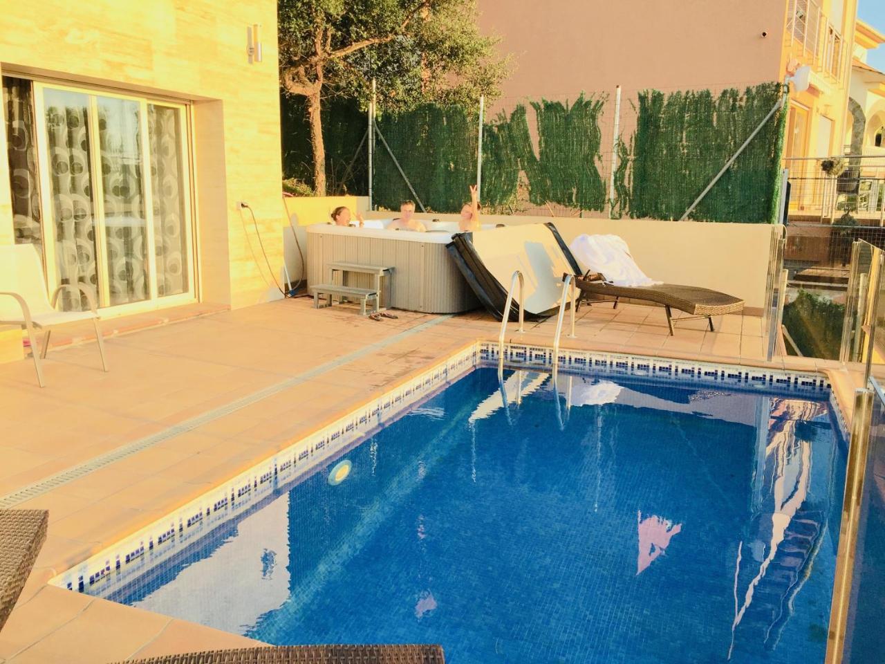 Luxury Villa Investingspain With Sea Views, Pool And Jacuzzi Lloret de Mar Dış mekan fotoğraf